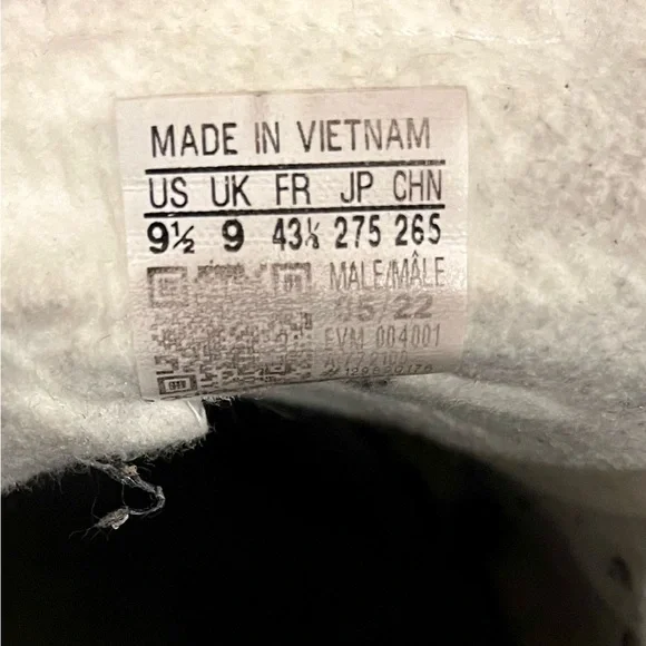 adidas Samba White and Black Sneakers - Picture 7 of 7